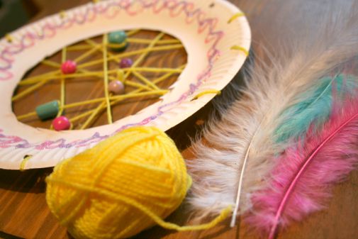 DIY für Kinder - Einen Traumfänger basteln - Heldenhaushalt